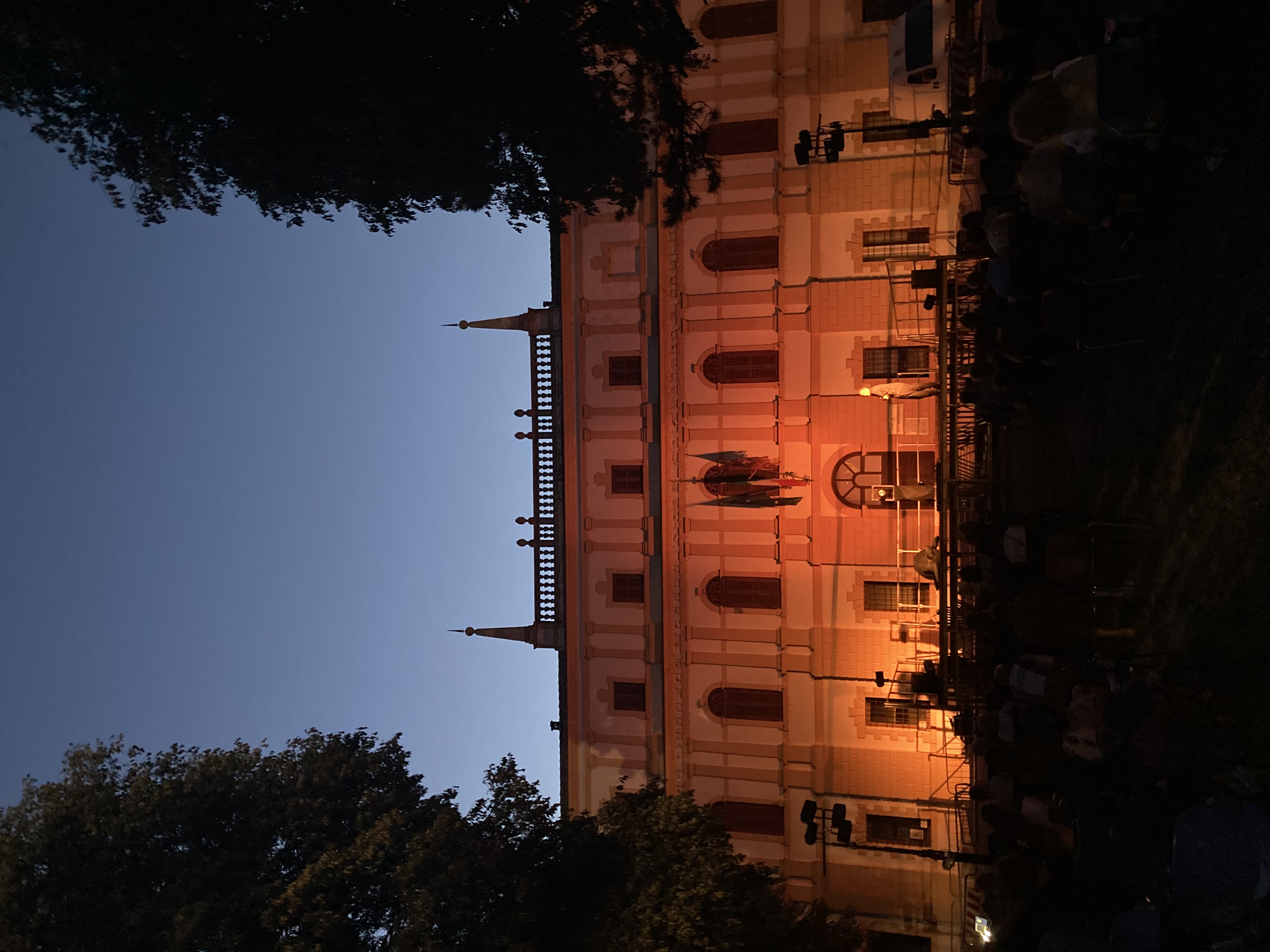 Avviso pubblico per l’organizzazione della Estate Teatrale 2022